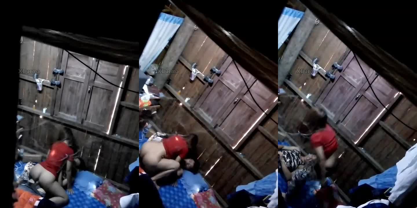 အိမ်တံခါးတွေပိတ်ပြီး ခိုးစားနေတာ